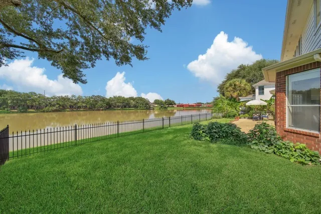 $545,000 | 3206 Summer Bay Drive, Sugar Land, TX 77478