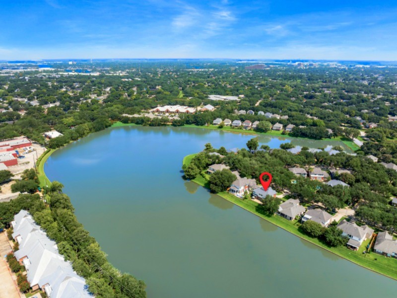 3206 Summer Bay Drive Sugar Land, TX 77478 - Photo 6 of 43 a view of a city with ocean view