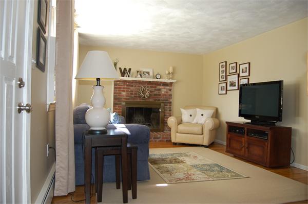 49 Parkerville Road Chelmsford, MA 01824 - Photo 9 of 20 Gallery Image 9