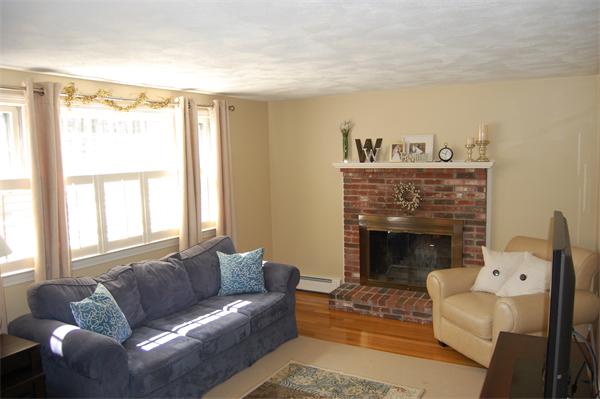 49 Parkerville Road Chelmsford, MA 01824 - Photo 10 of 20 Gallery Image 10