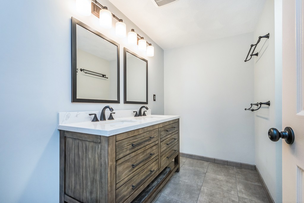 14 Deer Path, Unit 4 Maynard, MA 01754 - Photo 15 of 29