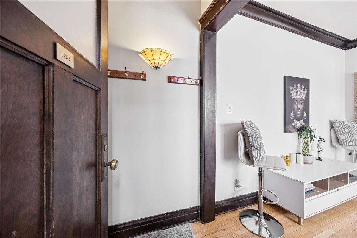 642 Van Buren Street, Unit 2 Oak Park, IL 60304 - Photo 6 of 23 a bathroom with a sink and a mirror