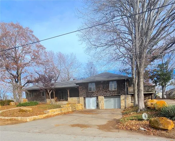 $399,950 | 717 South 53rd Street, Kansas City, KS 66106