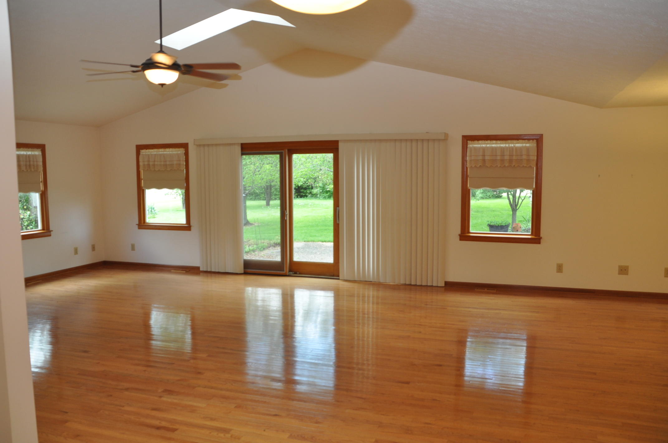 8320 Flick Road Tipp City, OH 45371 - Photo 7 of 23 Gallery Image 7