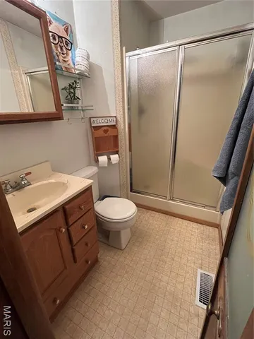 $475,000 | 11 South Meadow Drive, O'Fallon, MO 63366