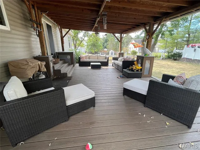 $475,000 | 11 South Meadow Drive, O'Fallon, MO 63366