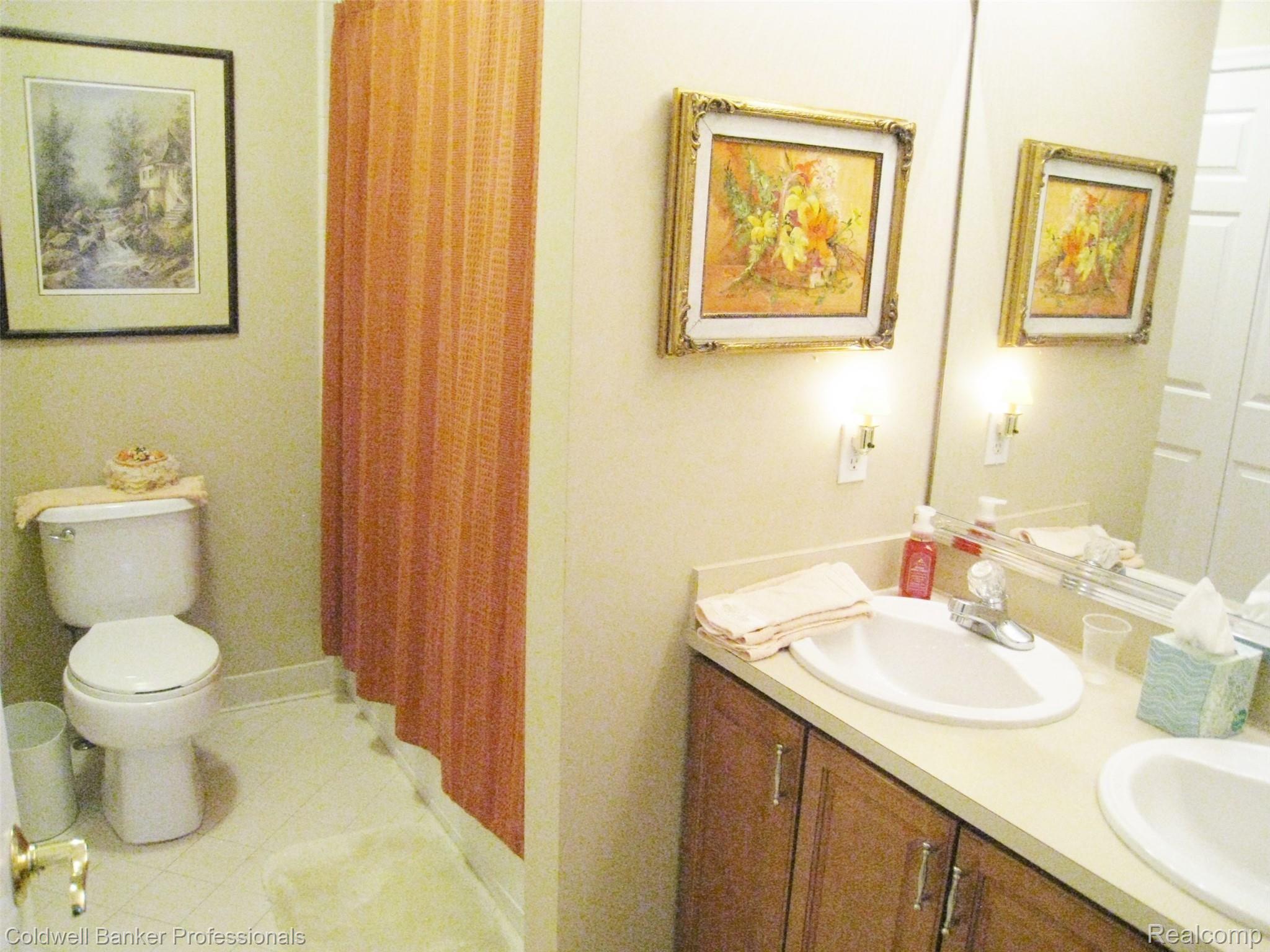 500 Timber Ridge Drive Highland, MI 48357 - Photo 29 of 40 IMG_5385.JPG