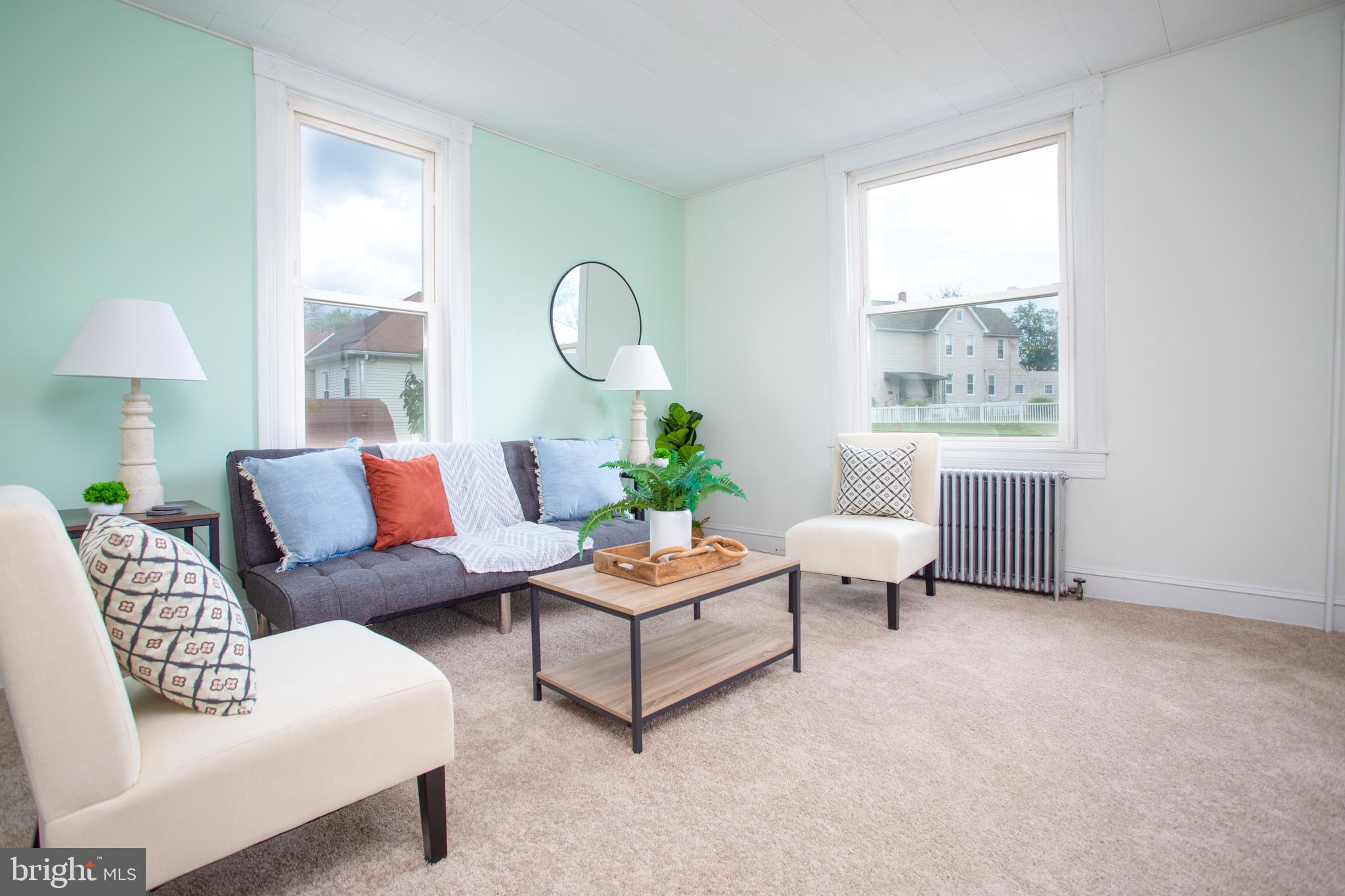 4608 Ridgeway Avenue Baltimore, MD 21206 - Photo 3 of 20 Living room