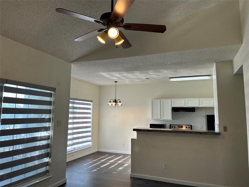 4107 Esters Road Irving, TX 75038 - Photo 3 of 21