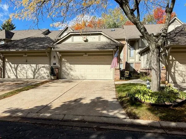 $250,000 | 41974 Saratoga Circle, Unit 42, Canton, MI 48187