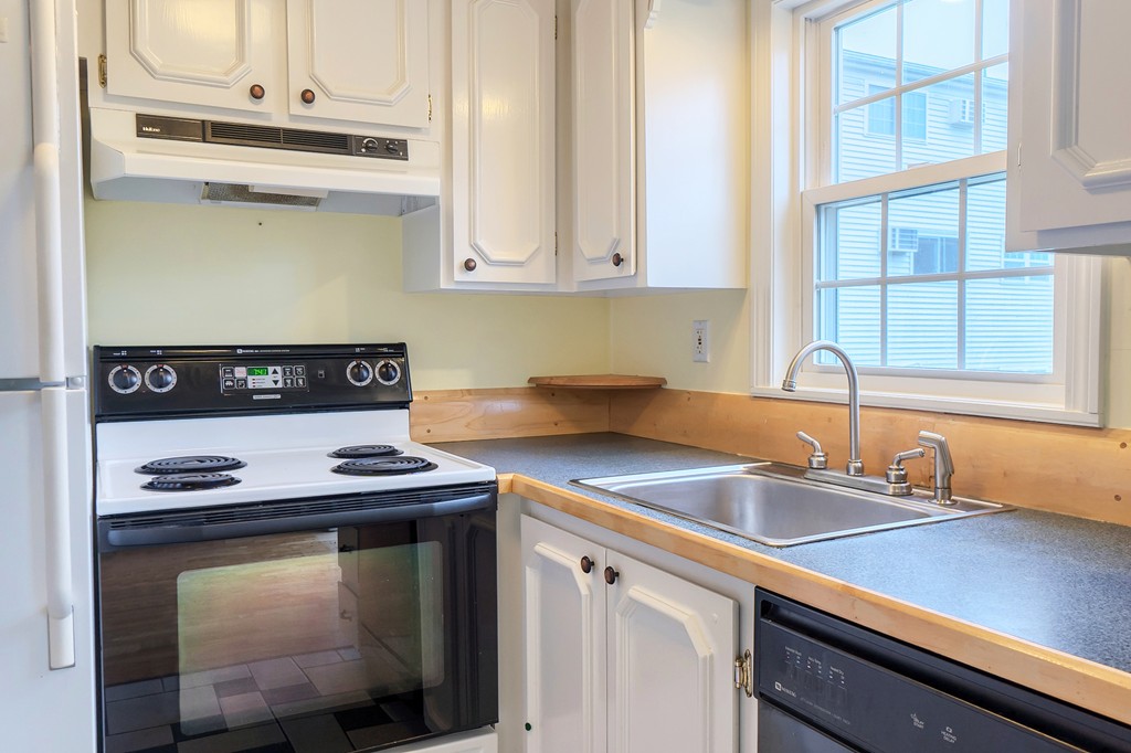 18 Westford Road, Unit 39 Ayer, MA 01432 - Photo 8 of 19 Gallery Image 8