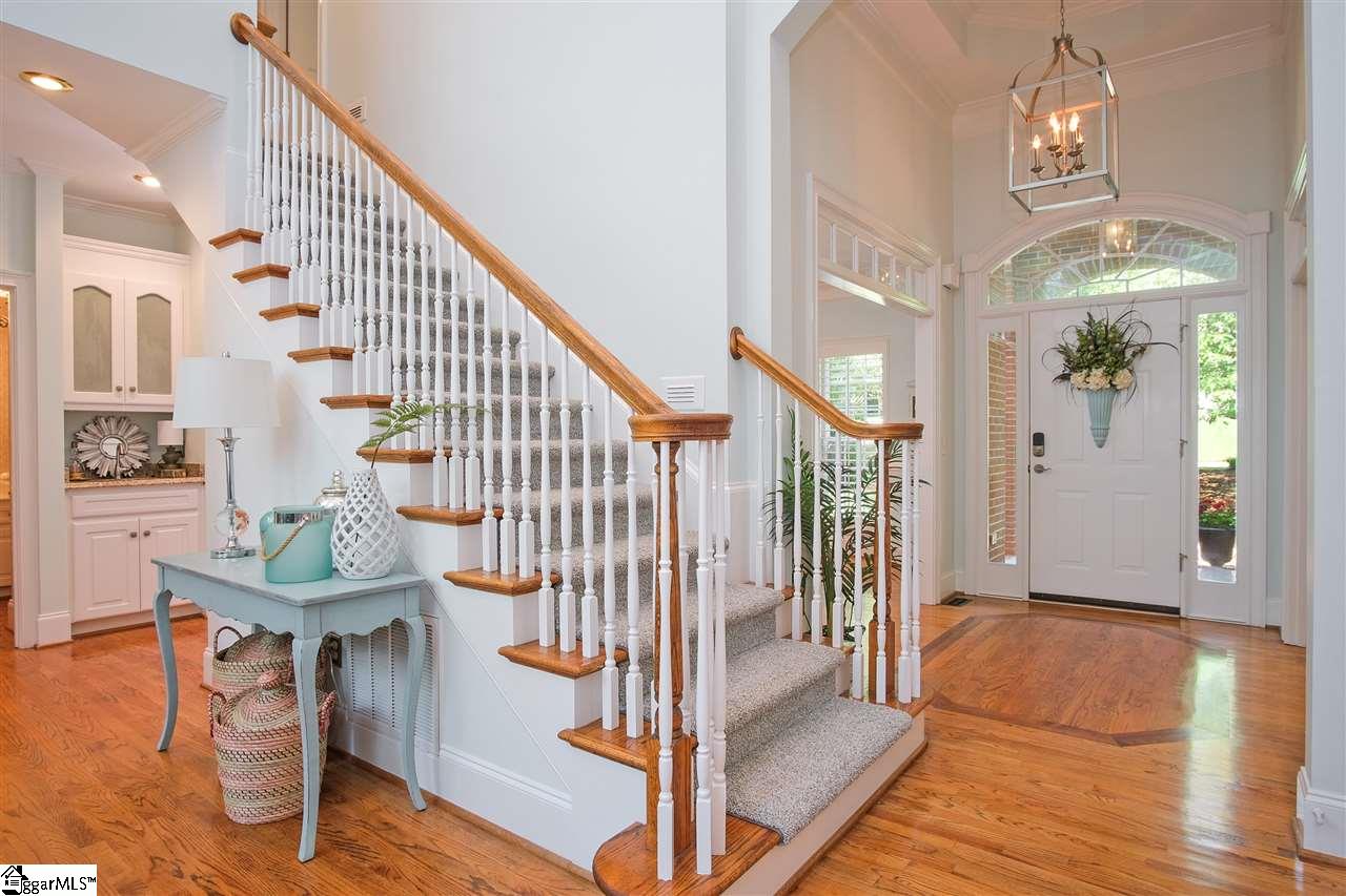 205 English Oak Road Simpsonville, SC 29681 - Photo 2 of 36 Gallery Image 2