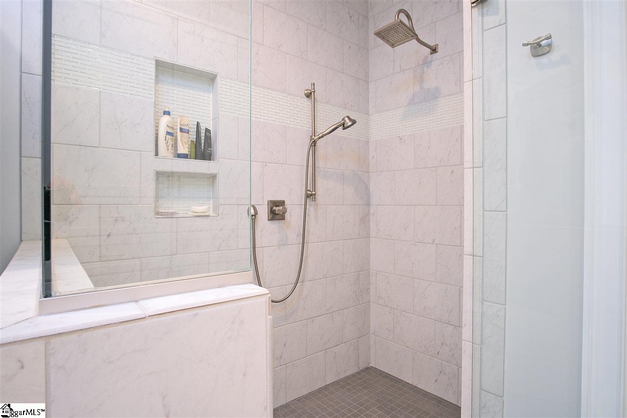 205 English Oak Road Simpsonville, SC 29681 - Photo 14 of 36 Gallery Image 14