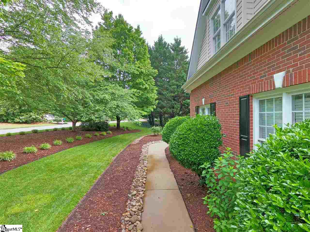 205 English Oak Road Simpsonville, SC 29681 - Photo 32 of 36 Gallery Image 32