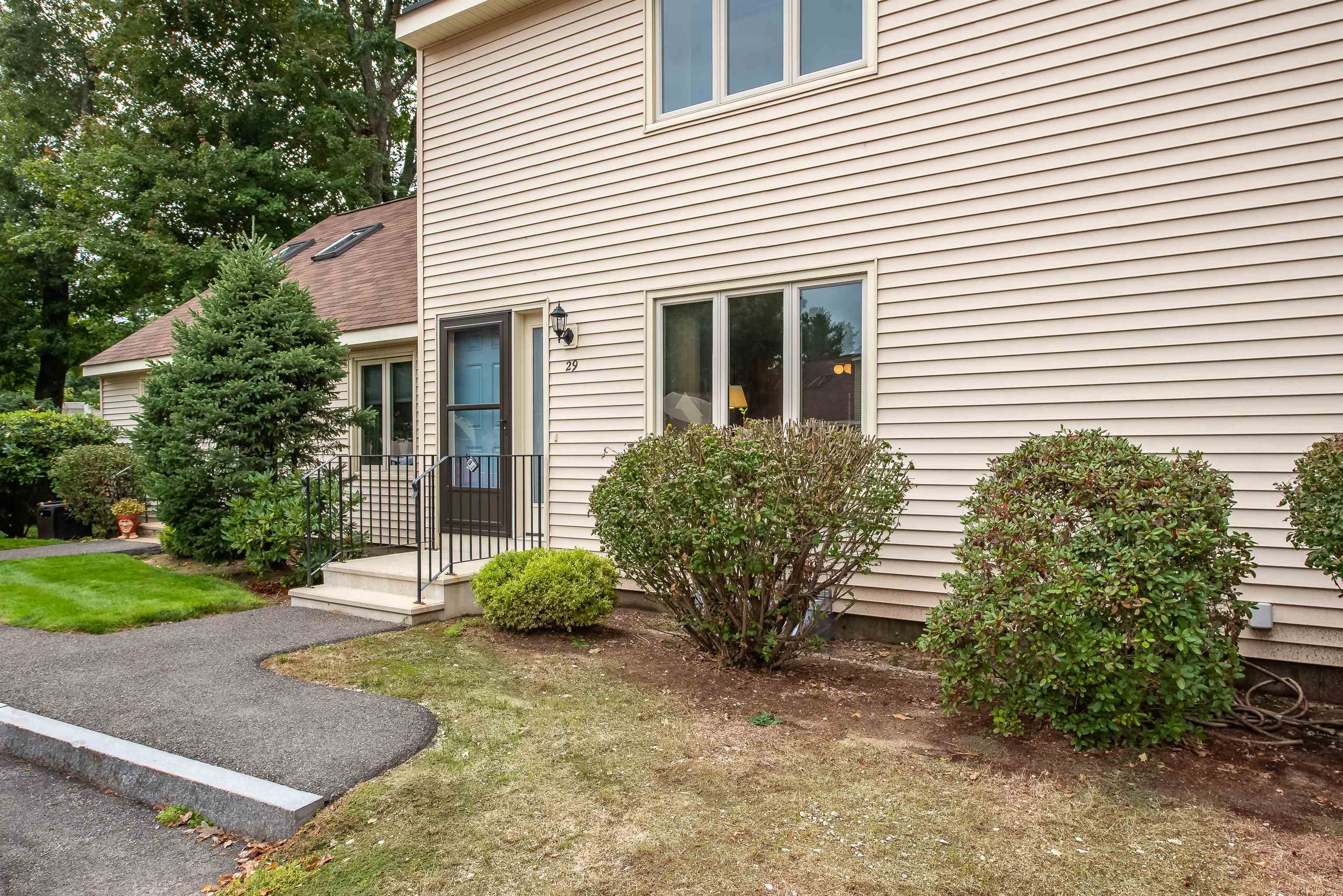 1555 Bodwell Road, Unit 29 Manchester, NH 03109 - Photo 3 of 39