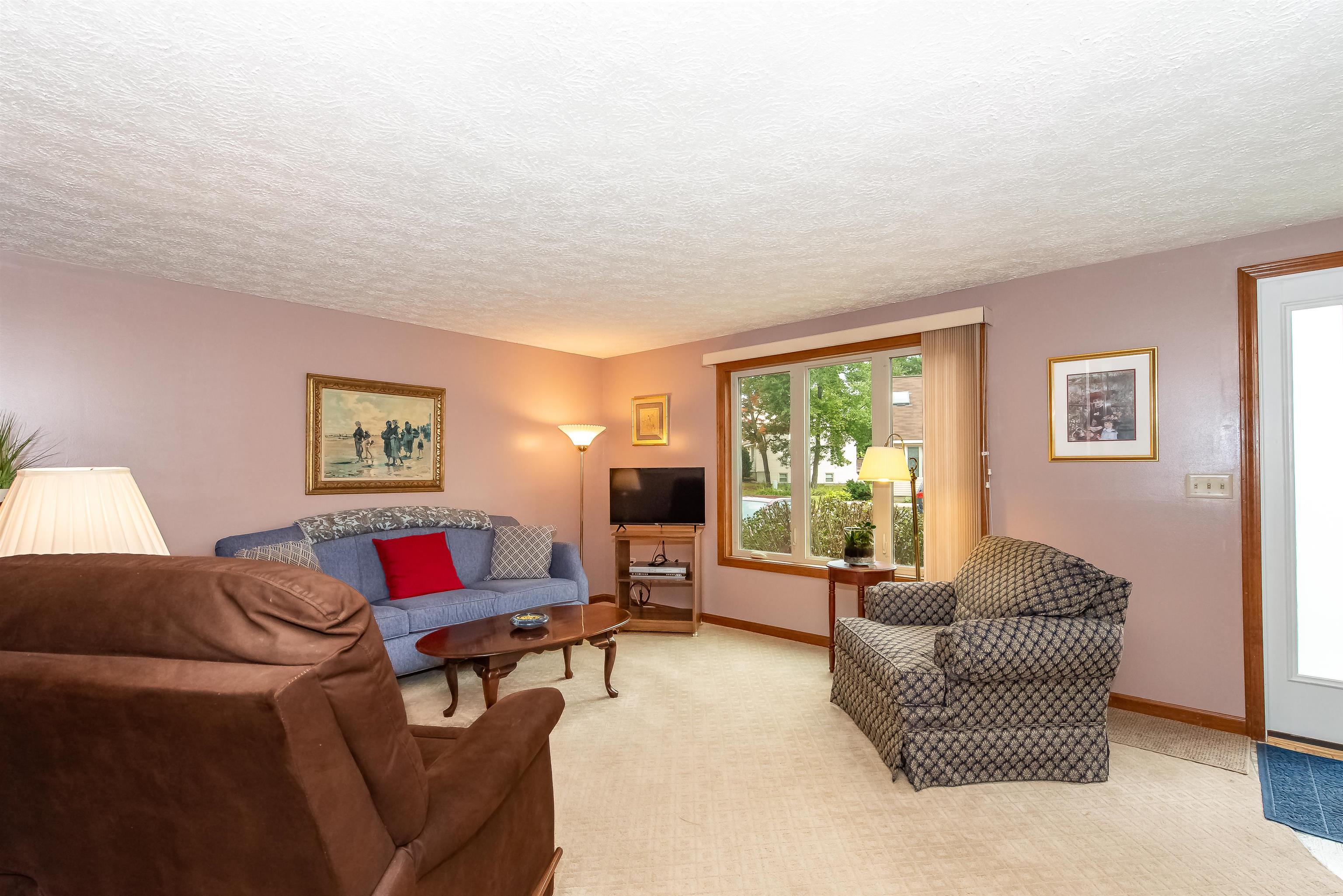 1555 Bodwell Road, Unit 29 Manchester, NH 03109 - Photo 5 of 39