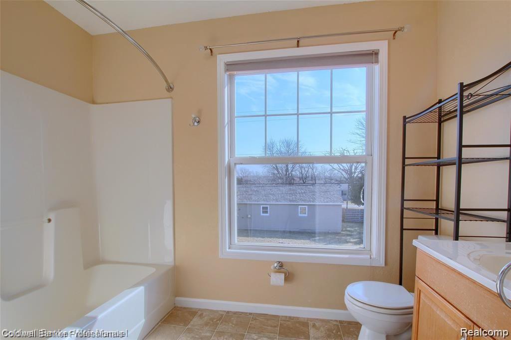 4982 Sycamore Road Newport, MI 48166 - Photo 18 of 32 Master Bath