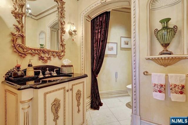 27 Roberts Road Englewood Cliffs, NJ 07632 - Photo 20 of 44