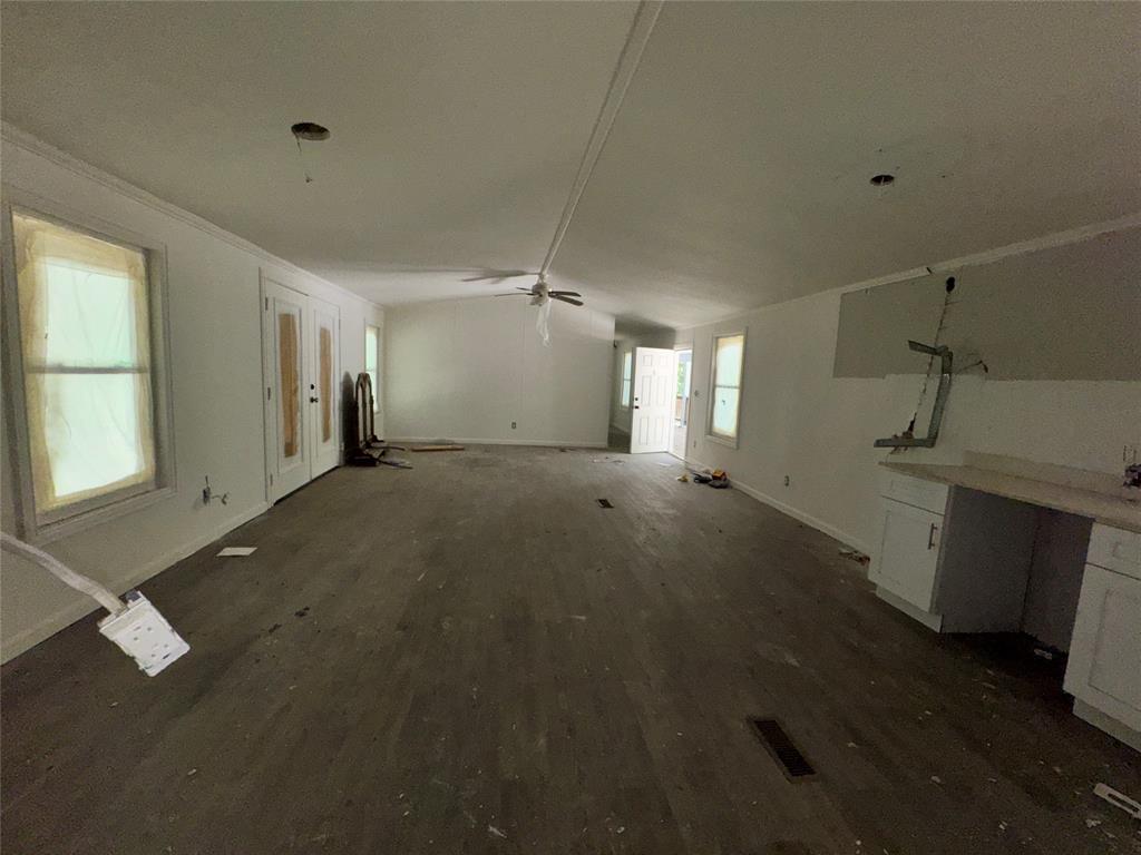 108 Charlie's Place Road Trinidad, TX 75163 - Photo 7 of 19 Gallery Image 7
