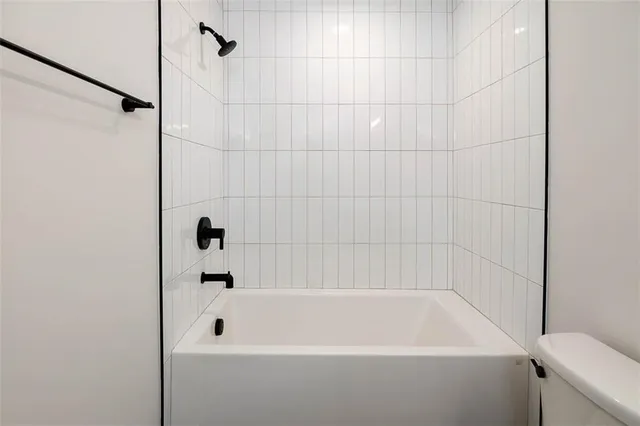 $1,175 | 519 Norwich Street, Unit 209, Brunswick, GA 31520