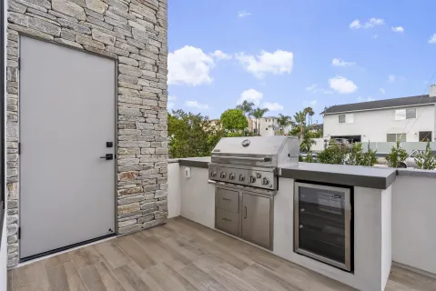 $3,695,000 | 1375 Pacific Beach Drive, San Diego, CA 92109