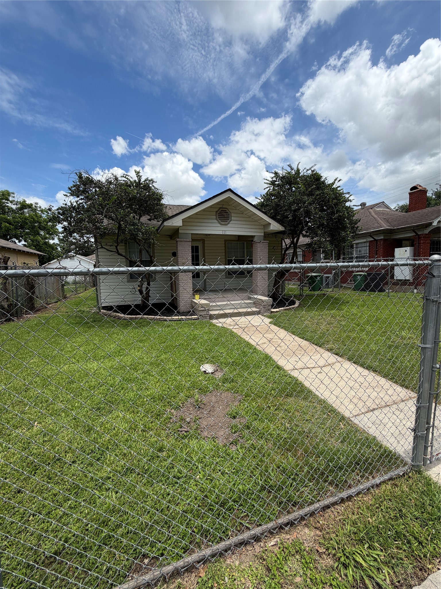 111 Inlane Street Houston, TX 77012 - Photo 4 of 33