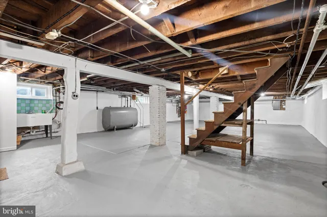 a picture of floor plan