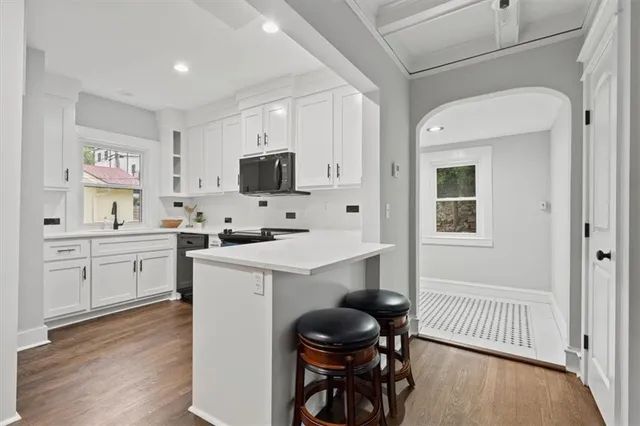 $425,000 | 4605 State Line Road, Kansas City, MO 64112