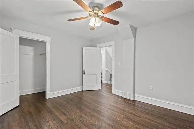 $425,000 | 4605 State Line Road, Kansas City, MO 64112