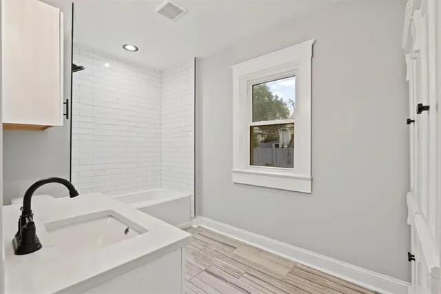 $425,000 | 4605 State Line Road, Kansas City, MO 64112