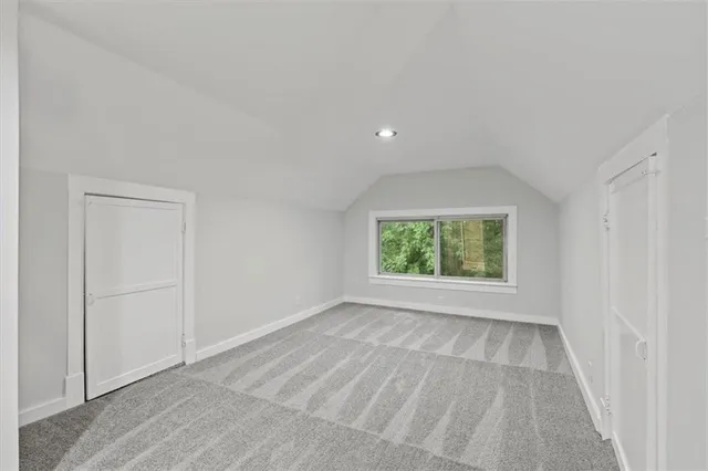 $425,000 | 4605 State Line Road, Kansas City, MO 64112