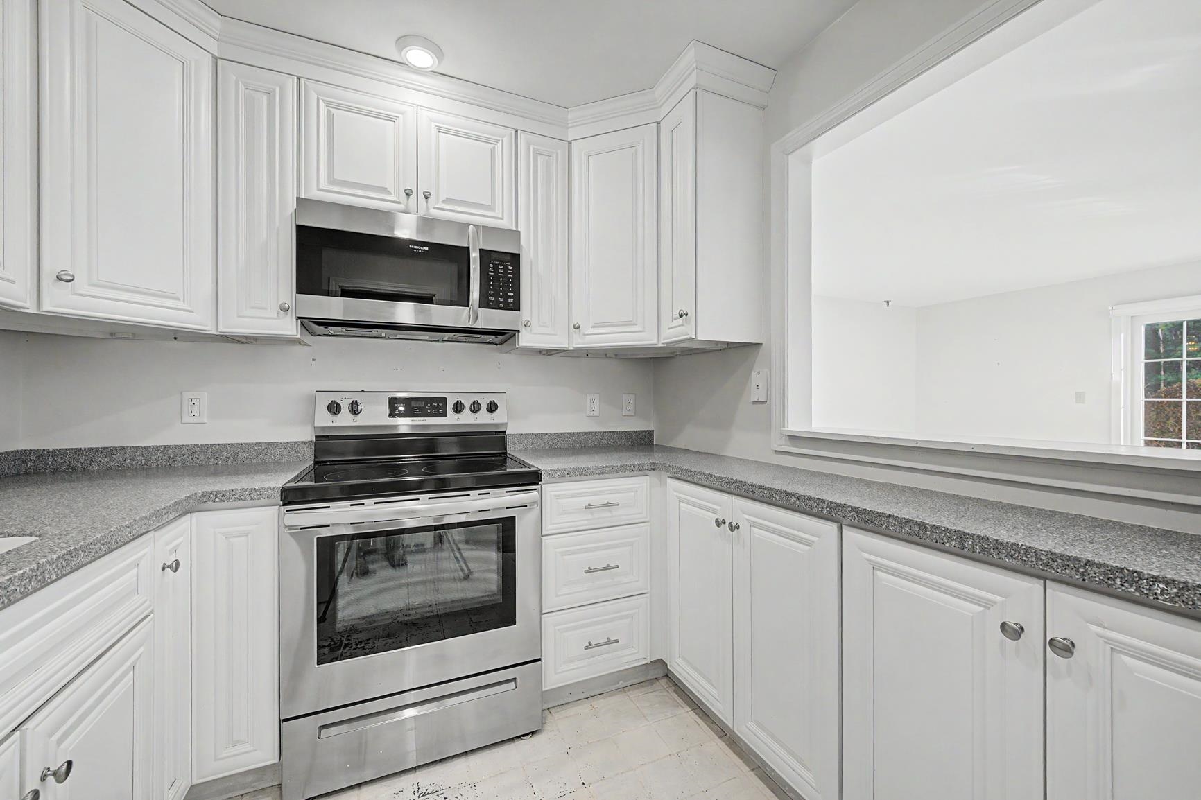 332 Parkside Road, Unit 3 New London, NH 03257 - Photo 13 of 25