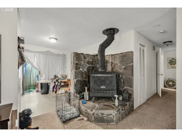 $600,000 | 441 West Gloucester Street, Gladstone, OR 97027