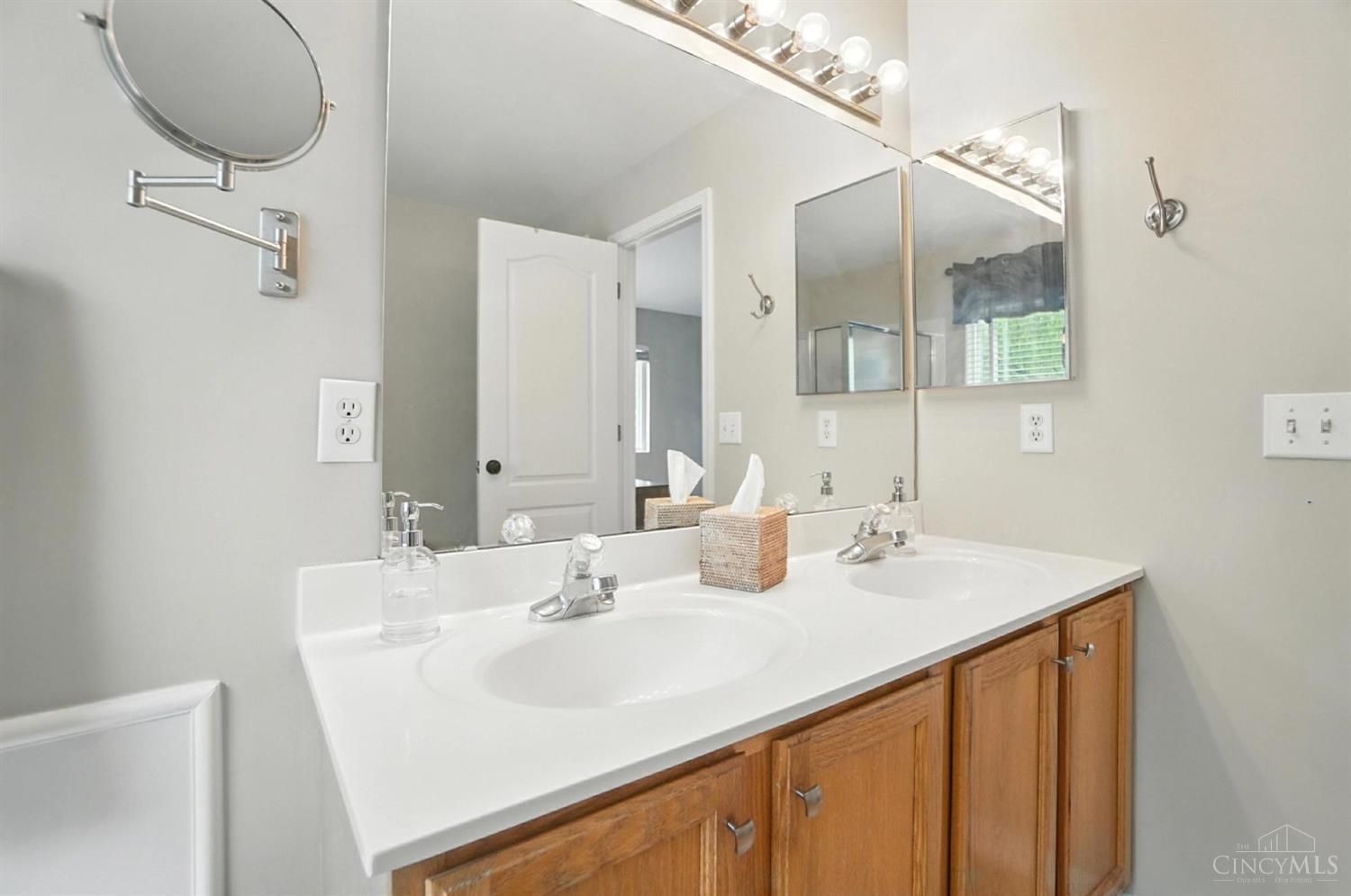 7827 State Road Cincinnati, OH 45255 - Photo 25 of 36 Gallery Image 25