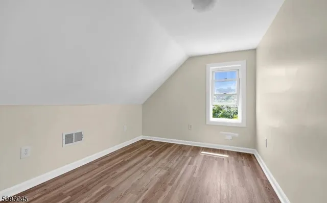 $3,288 | 168 North 5th Street, Unit 2, Newark, NJ 07107