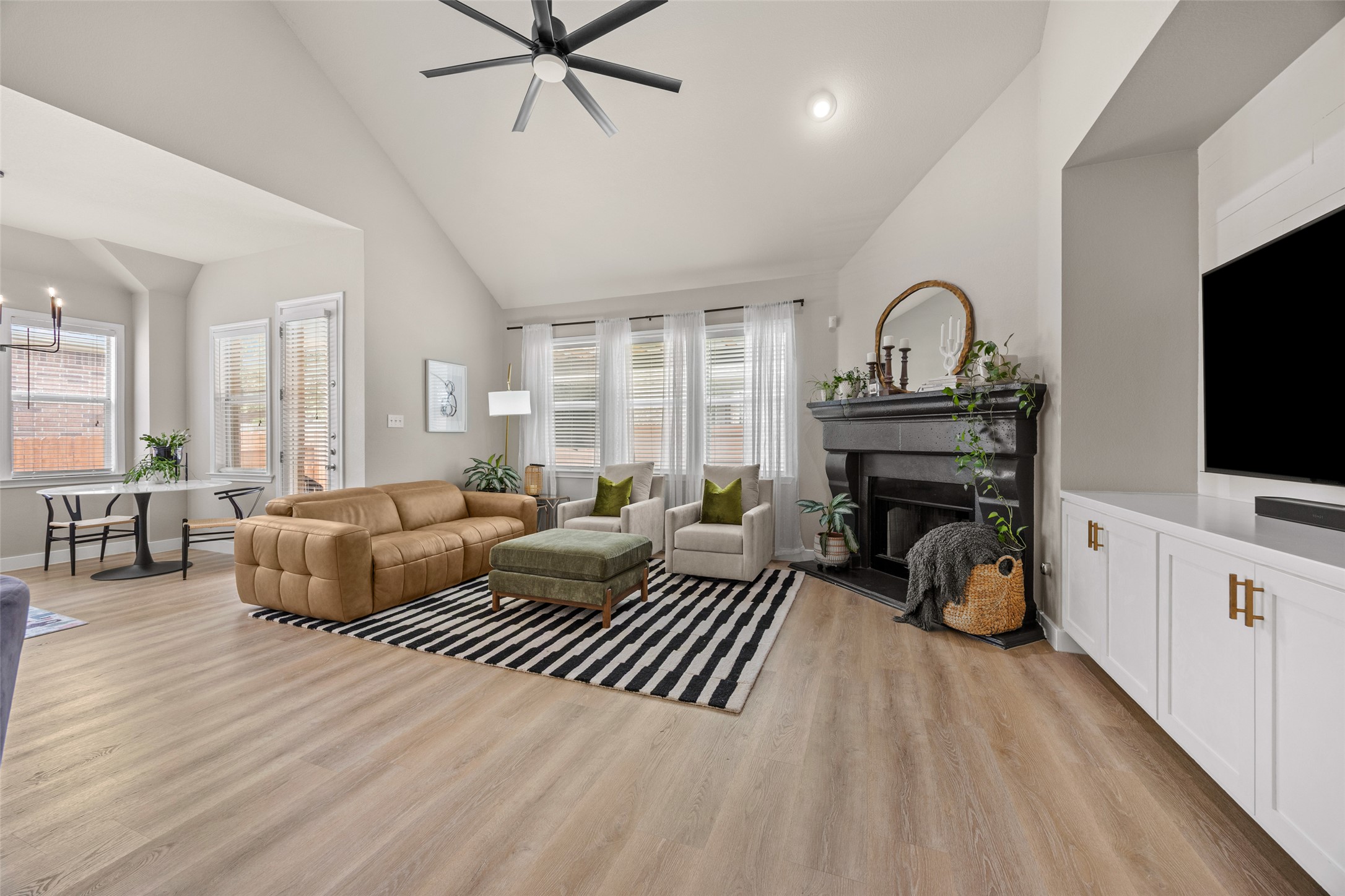 2414 Powderham Lane Cedar Park, TX 78613 - Photo 6 of 40