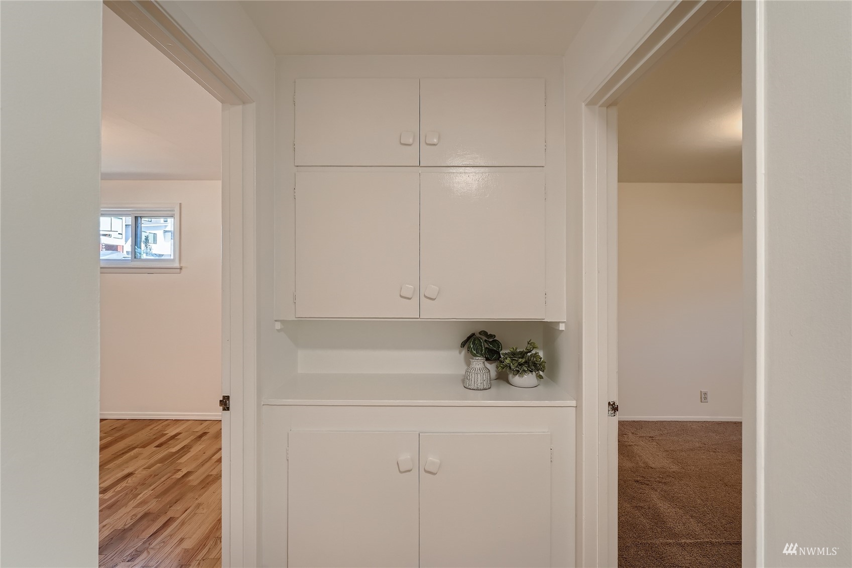 1109 North 30th Street Renton, WA 98056 - Photo 9 of 22 a close view of closet