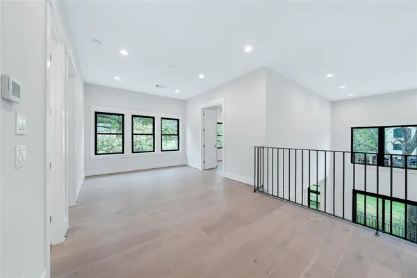$1,650,000 | 1127 Wynnwood Lane, Houston, TX 77008