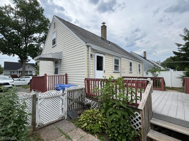 412 2nd Street Middlesex, NJ 08846 - Photo 3 of 17