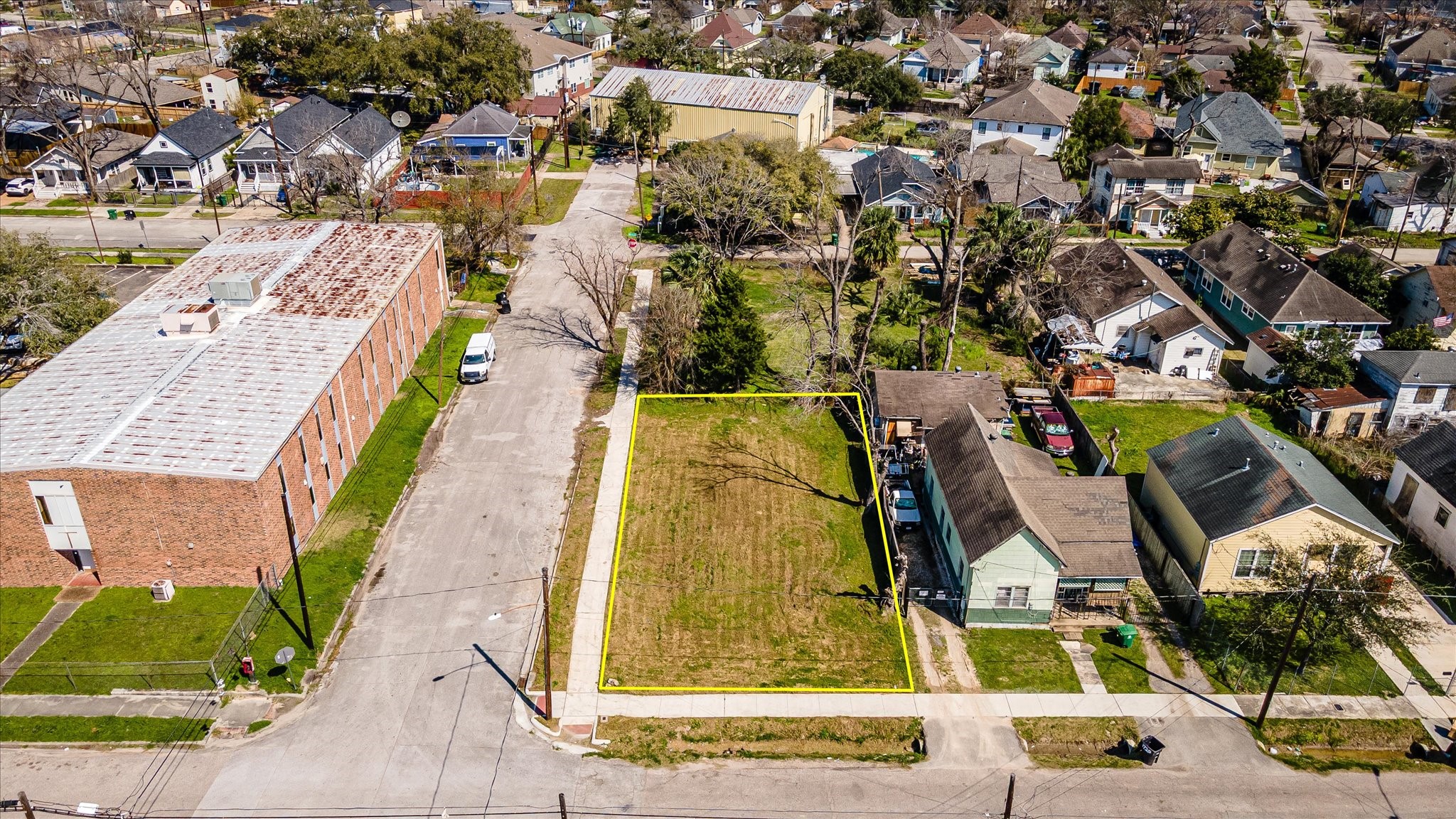 1724 Common Street Houston, TX 77009 - Photo 13 of 18 an aerial view of residential houses with outdoor space