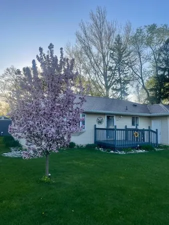 $205,000 | 311 4th Avenue East, Abercrombie, ND 58001