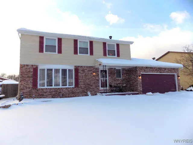 $359,900 | 106 Croydon Drive, Cheektowaga, NY 14043