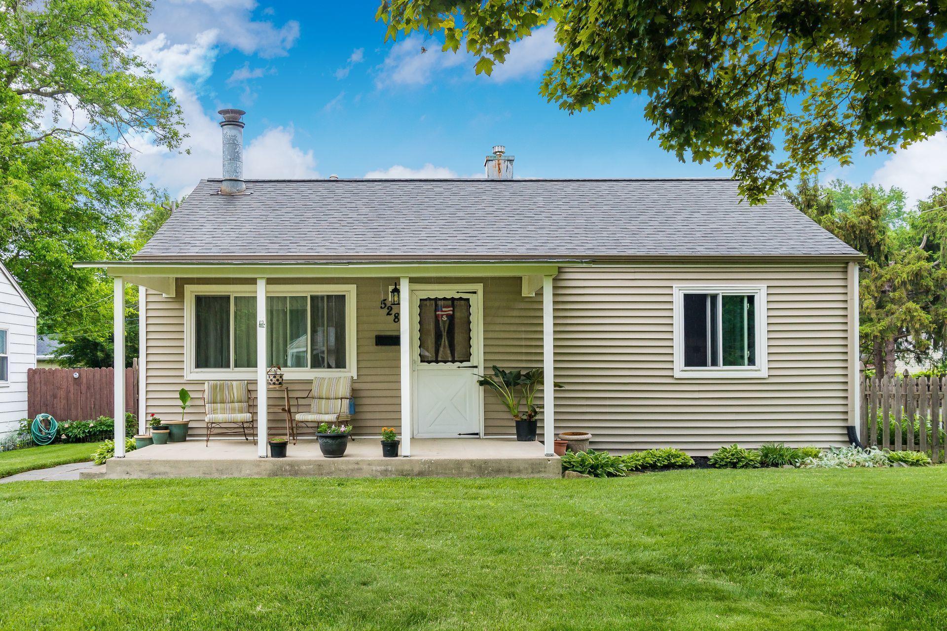 528 Chase Road Columbus, OH 43214 - Photo 1 of 28 Gallery Image 1