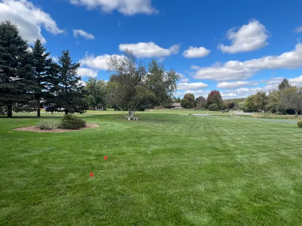 $625,000 | W253-s10980 Hunters Run, Mukwonago, WI 53149