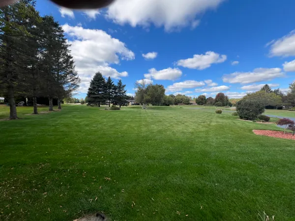 $625,000 | W253-s10980 Hunters Run, Mukwonago, WI 53149