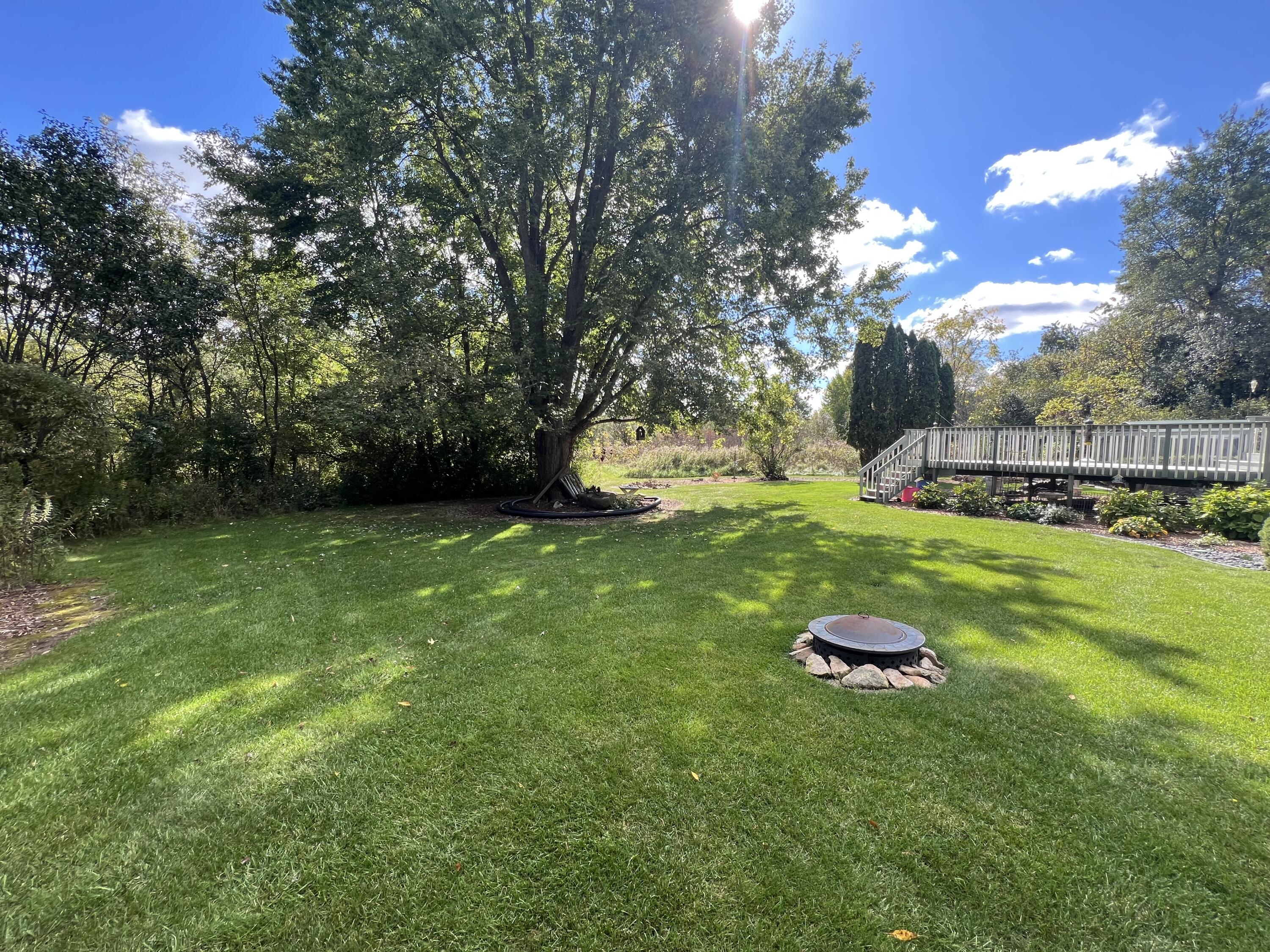 W253-s10980 Hunters Run Mukwonago, WI 53149 - Photo 26 of 30 Back Yard
