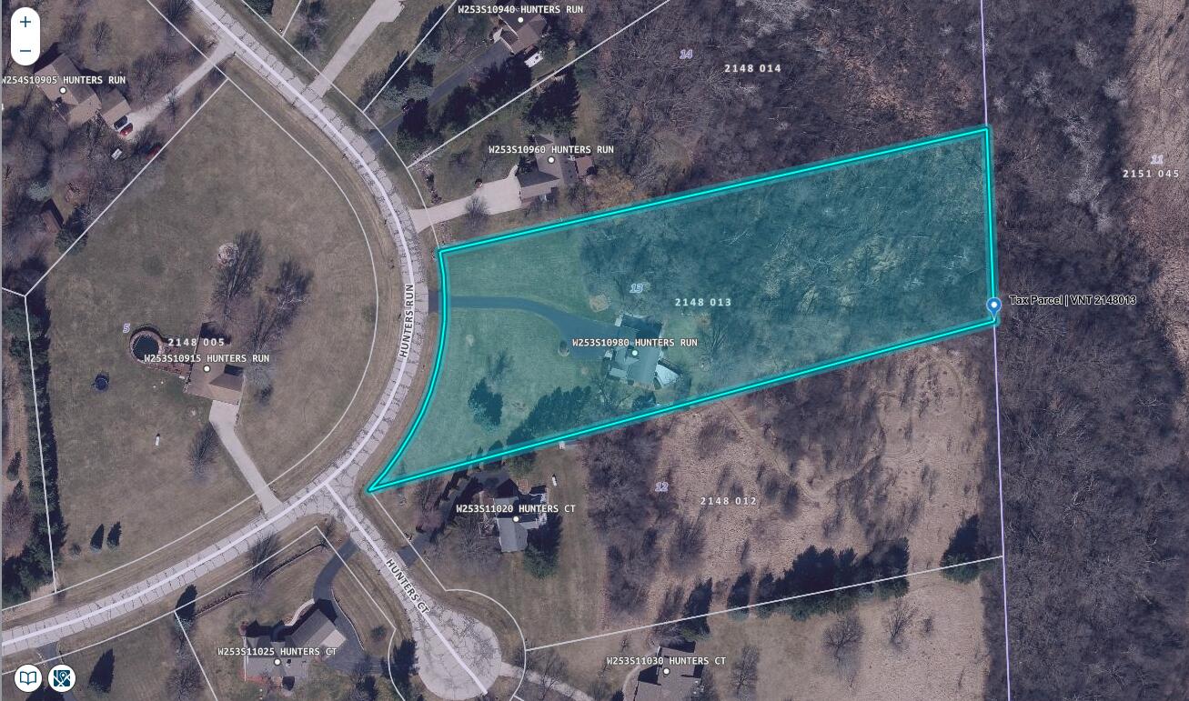 W253-s10980 Hunters Run Mukwonago, WI 53149 - Photo 30 of 30 GIS Screenshot Zoom