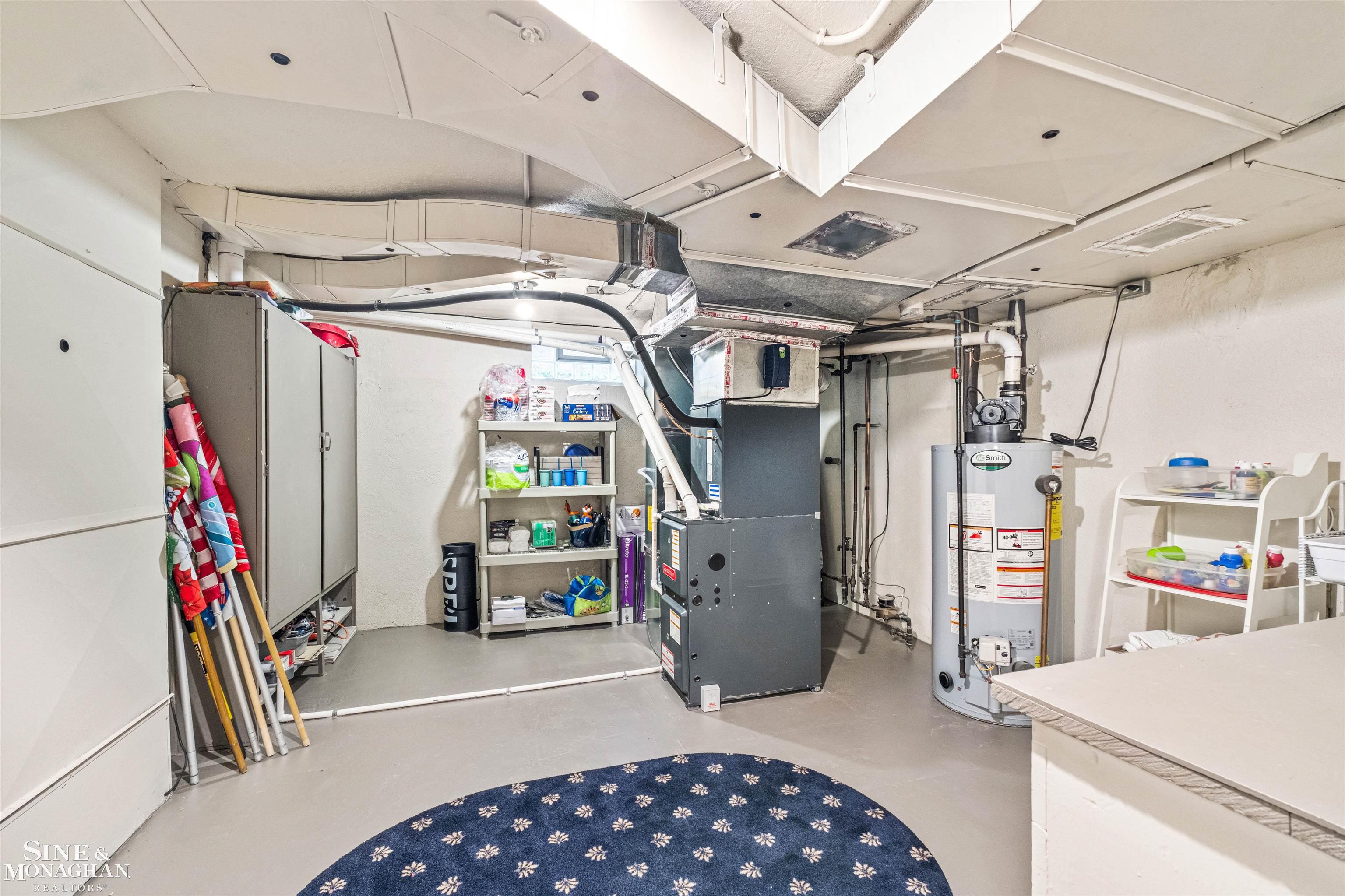 273 Moran Road Grosse Pointe, MI 48236 - Photo 50 of 57 50191215-211fcf78-e604-424b-9957-dec08064de77.JPG
