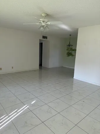 $158,000 | 211 Country Lane, Unit A, Boynton Beach, FL 33435