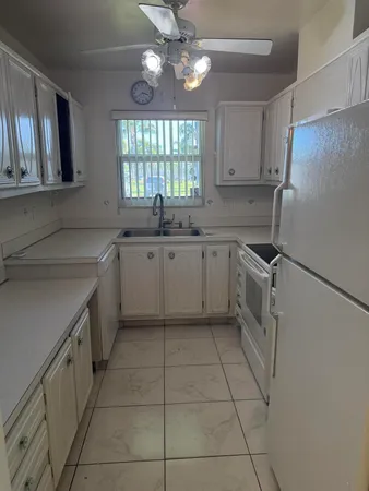 $158,000 | 211 Country Lane, Unit A, Boynton Beach, FL 33435